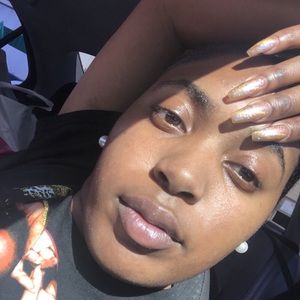 Meet your Posher, Dejanae